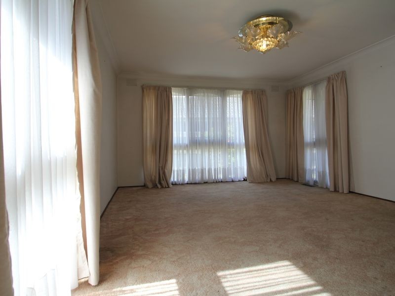 5 Matthew place, Dandenong North VIC 3175