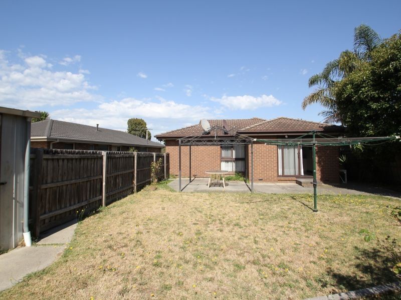 5 Matthew place, Dandenong North VIC 3175