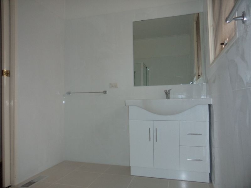 136 Blackburn Road, Glen Waverley VIC 3150