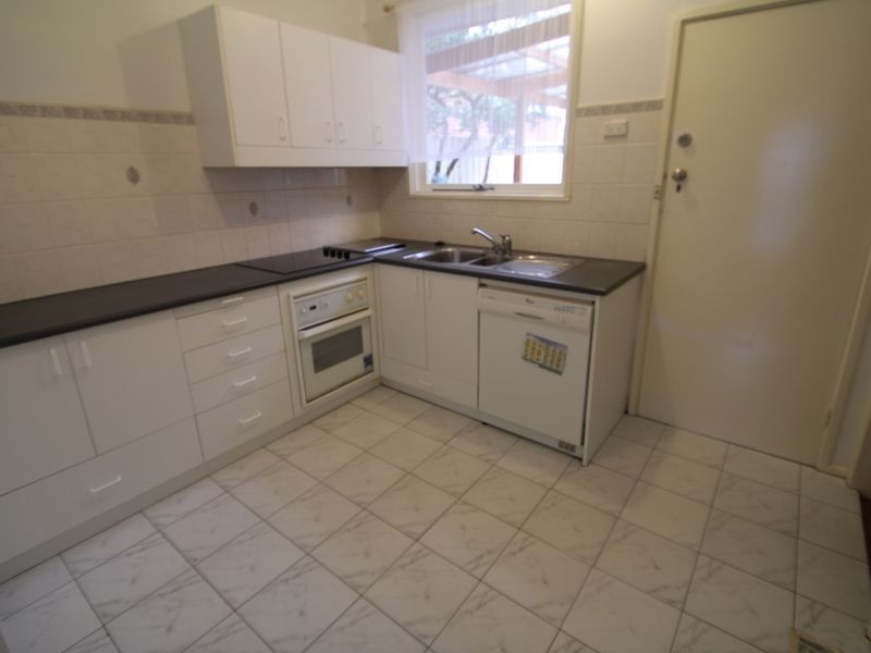 136 Blackburn Road, Glen Waverley VIC 3150