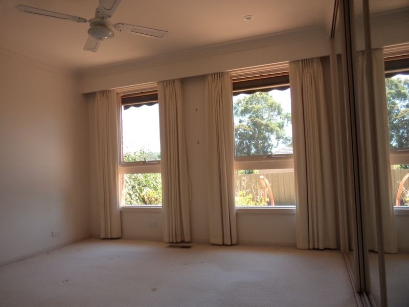 10 ingleside Crescent, Glen Waverley VIC 3150