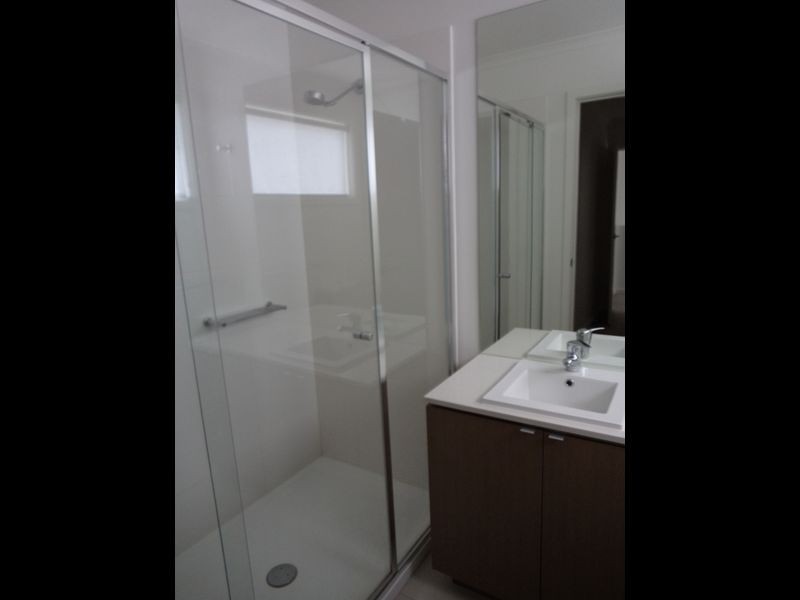 30 Grove Way, Wantirna South VIC 3152