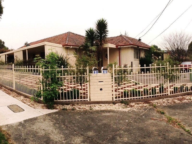 8 Anne Street, Knoxfield VIC 3180