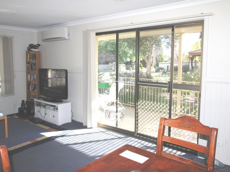 8 Anne Street, Knoxfield VIC 3180