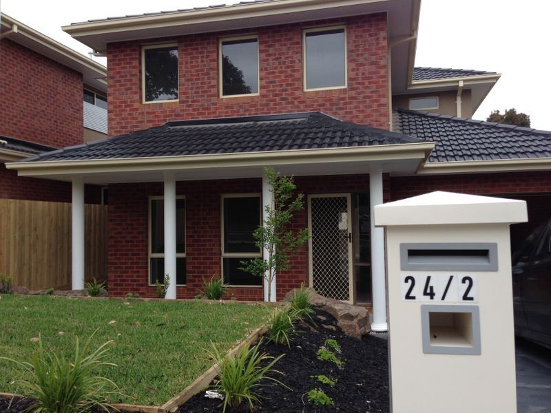 2/24 Angus Drive, Glen Waverley VIC 3150