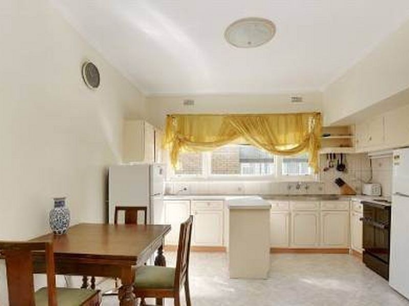 23 Jordan Grove, Glen Waverley VIC 3150