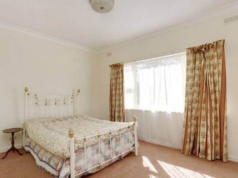 23 Jordan Grove, Glen Waverley VIC 3150