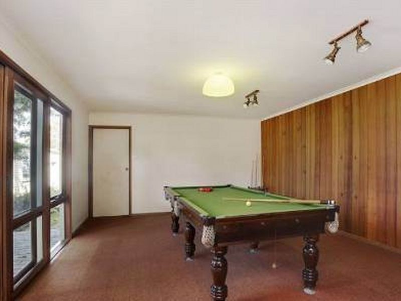 23 Jordan Grove, Glen Waverley VIC 3150