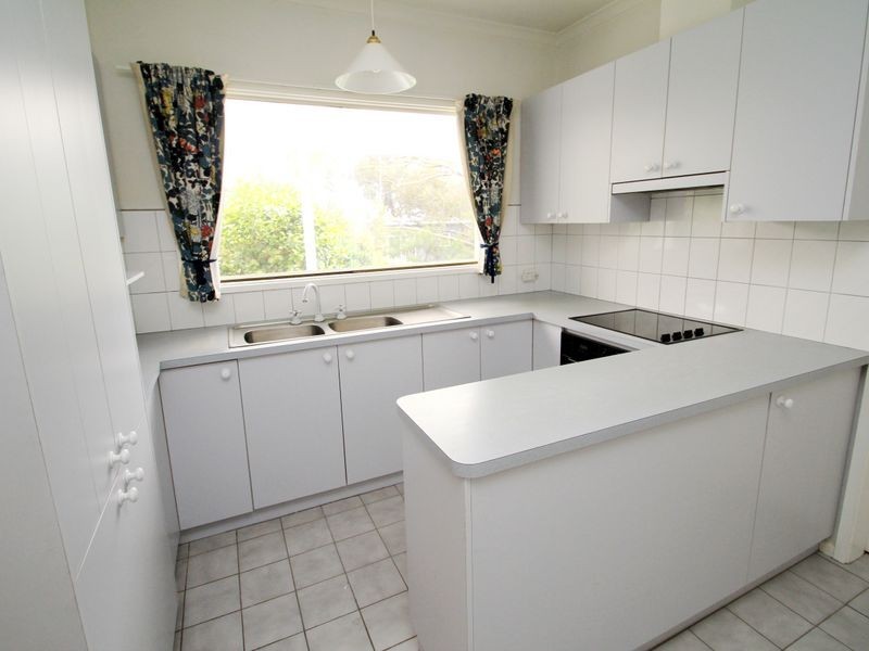 33 Charlotte Street, Glen Waverley VIC 3150