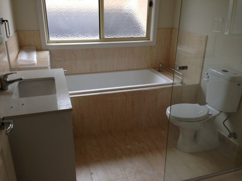 2/24 Angus Drive, Glen Waverley VIC 3150