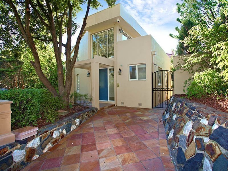 25 Aurisch Avenue, Glen Waverley VIC 3150