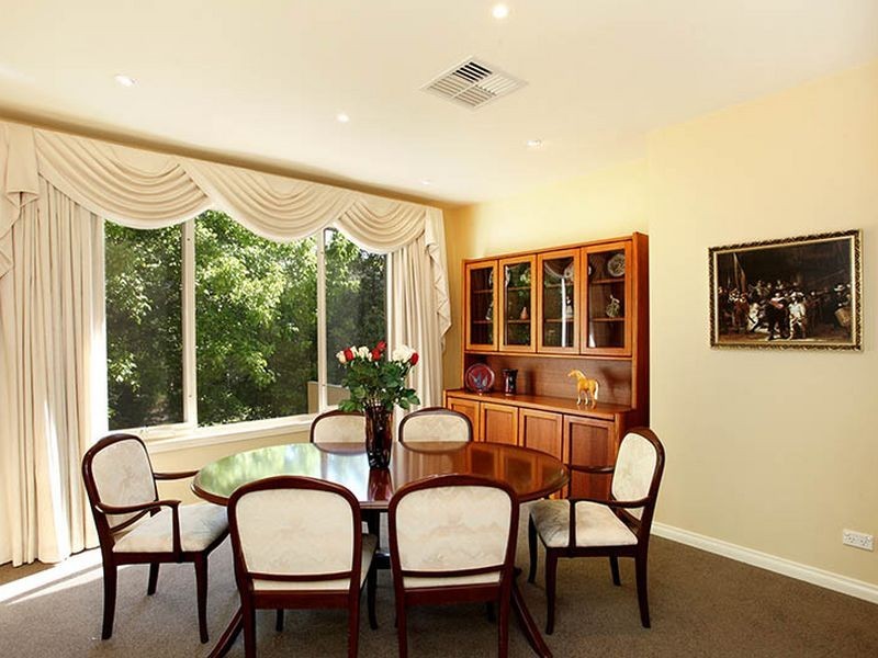 25 Aurisch Avenue, Glen Waverley VIC 3150