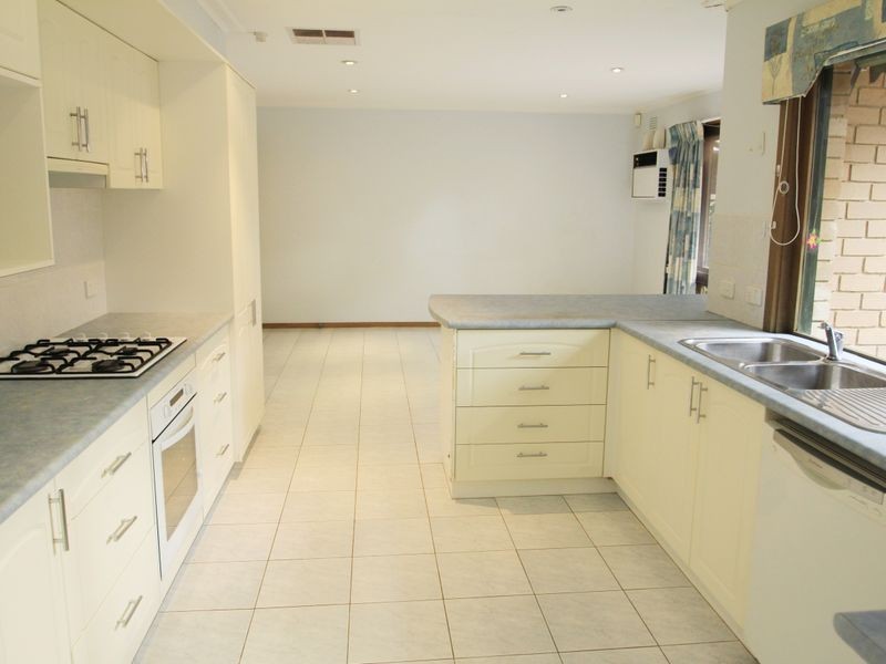 812 High Street Road, Glen Waverley VIC 3150