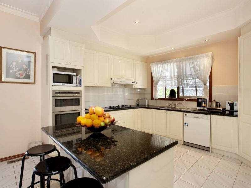 21 College Court, Glen Waverley VIC 3150