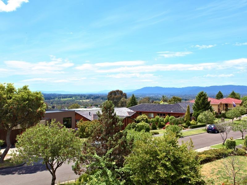 6 Lansell Road, Glen Waverley VIC 3150