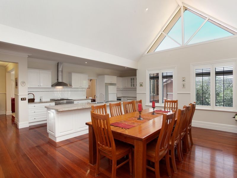 6 Lansell Road, Glen Waverley VIC 3150