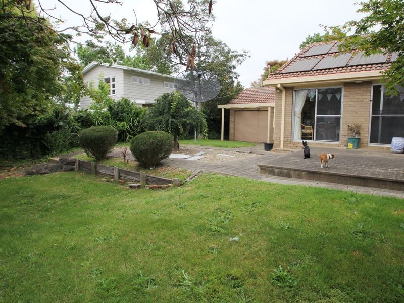 27 Charlotte Street, Glen Waverley VIC 3150