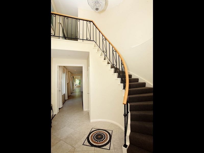 25 Aurisch Avenue, Glen Waverley VIC 3150