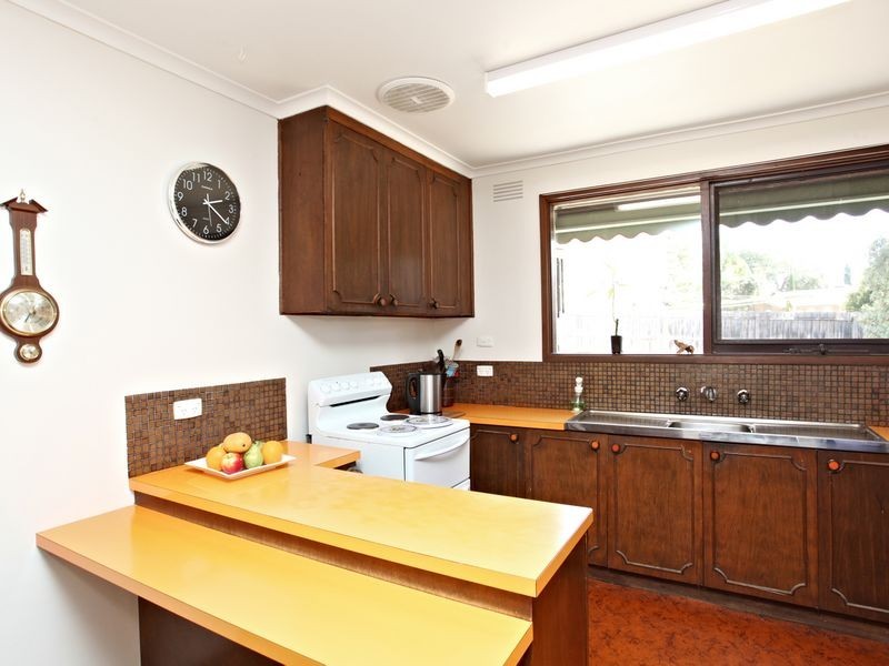265 Brandon Park Drive, Wheelers Hill VIC 3150