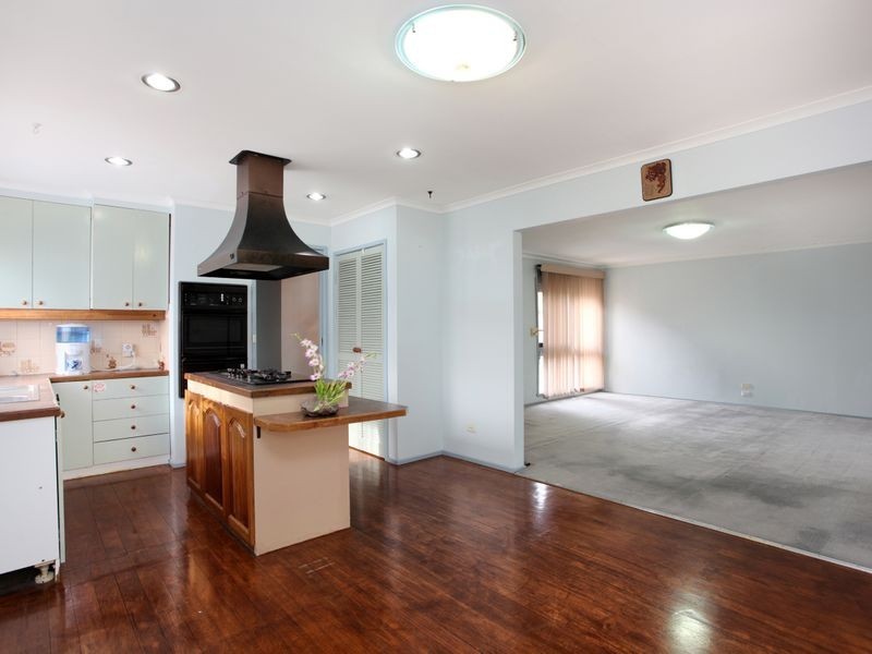 22 Cambridge Drive, Springvale South VIC 3172