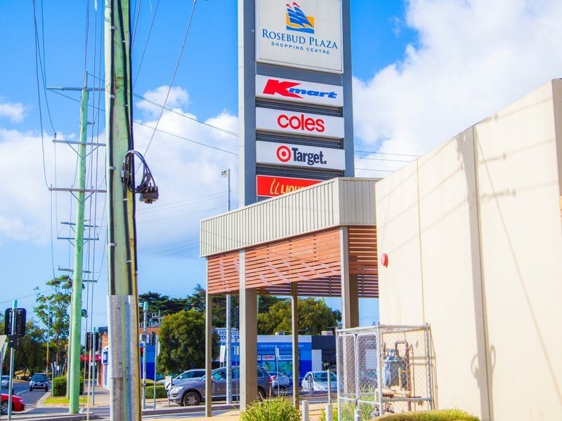 33 Cootamundra Avenue, Rosebud West VIC 3940