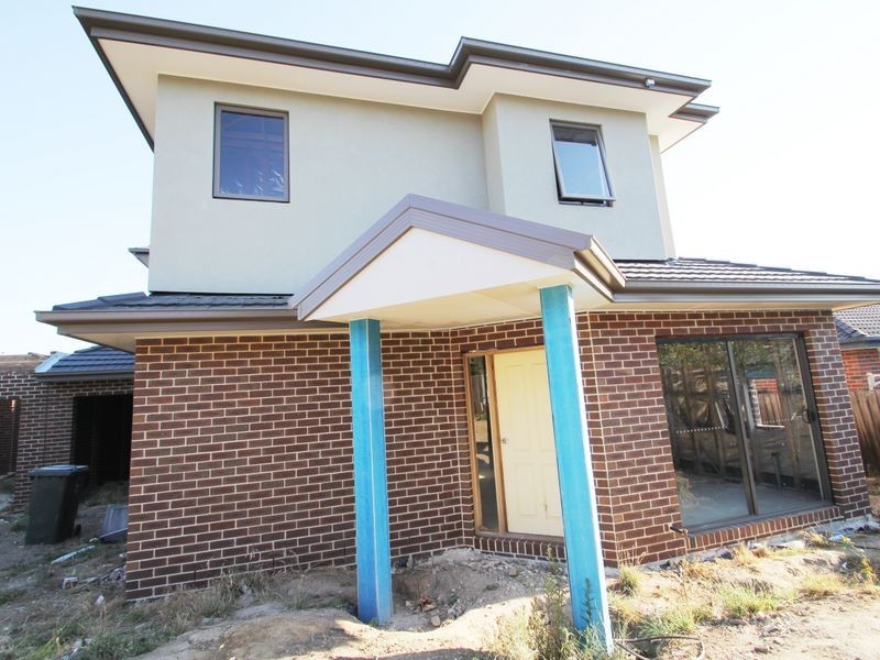 2/13 Richard Street, Glen Waverley VIC 3150