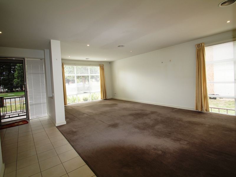 17 Notre Dame Parade, Mulgrave VIC 3170