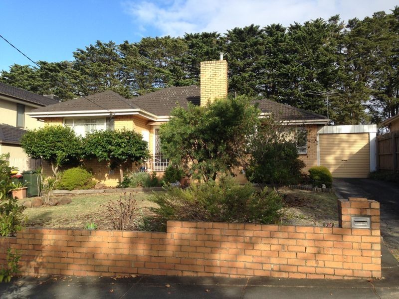 15 Kinnoull Grove, Glen Waverley VIC 3150