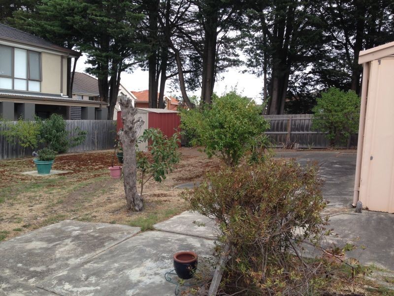 15 Kinnoull Grove, Glen Waverley VIC 3150