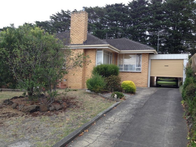 15 Kinnoull Grove, Glen Waverley VIC 3150