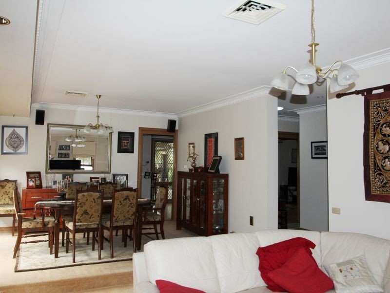 31 Remington Drive, Glen Waverley VIC 3150