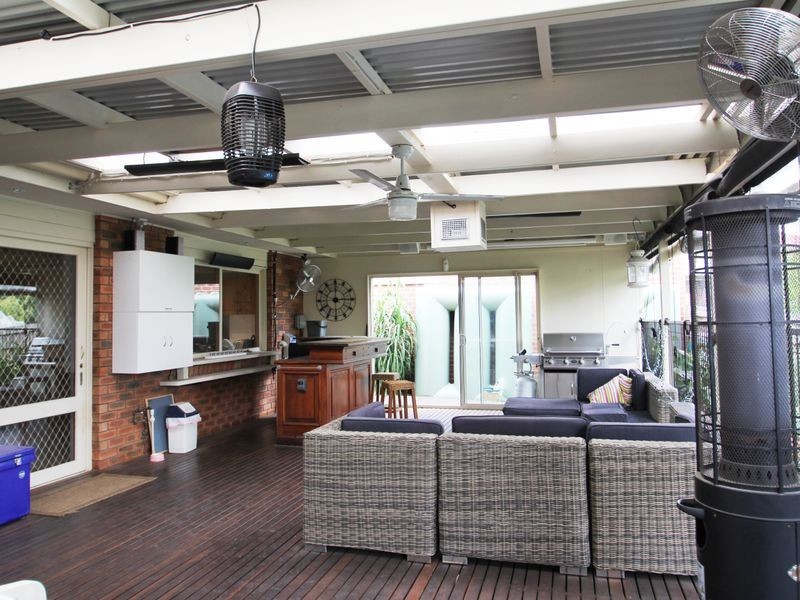 31 Remington Drive, Glen Waverley VIC 3150