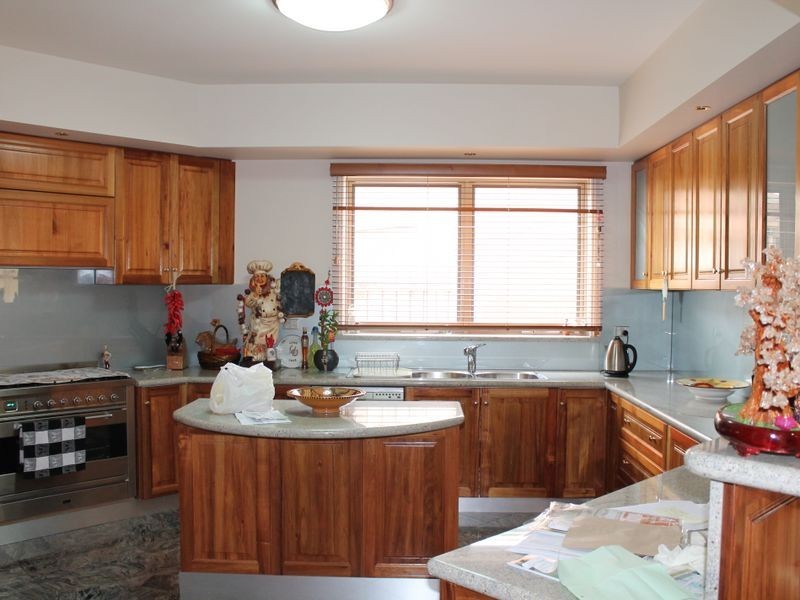 12 Little Street, Glen Waverley VIC 3150