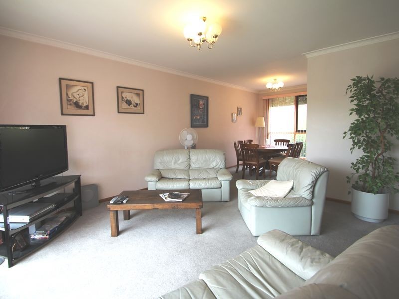 2/6 Waratah Street, Glen Waverley VIC 3150