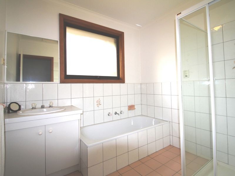 2/6 Waratah Street, Glen Waverley VIC 3150