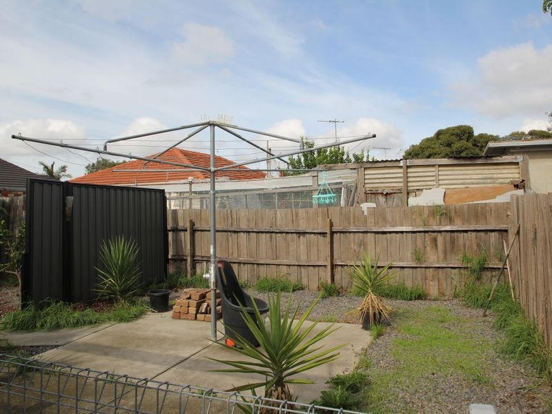 28 Elm Grove, Springvale VIC 3171