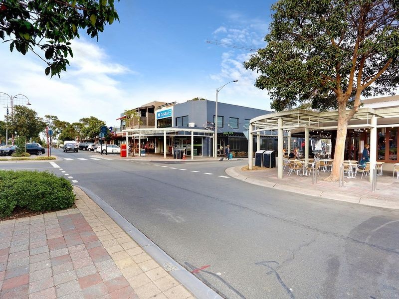 42 Kinnoull Grove, Glen Waverley VIC 3150