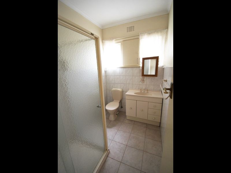 566 Waverley Road, Glen Waverley VIC 3150