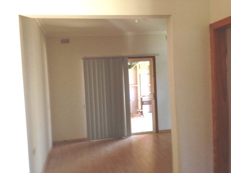 1/27 James Street, St Albans VIC 3021