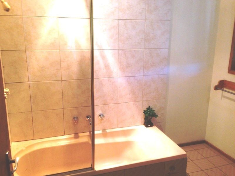 1/27 James Street, St Albans VIC 3021