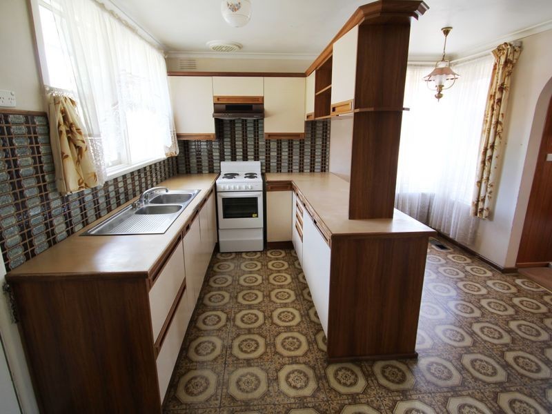 58 Westlands Road, Glen Waverley VIC 3150