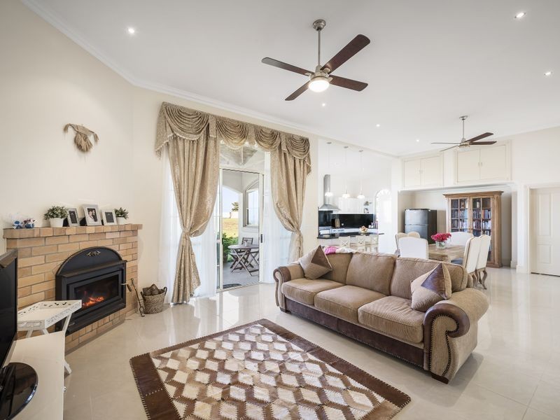 170 Vineyard Road, Sunbury VIC 3429