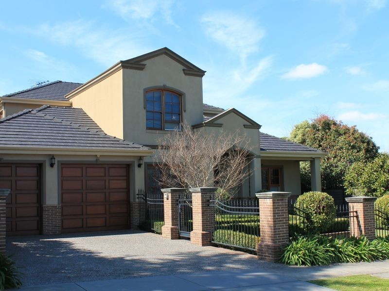 74 Leeds Road, Mount Waverley VIC 3149