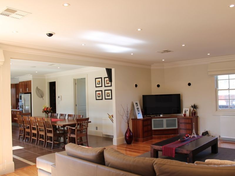 74 Leeds Road, Mount Waverley VIC 3149