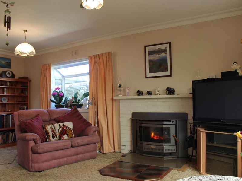 60 Leeds Road, Mount Waverley VIC 3149