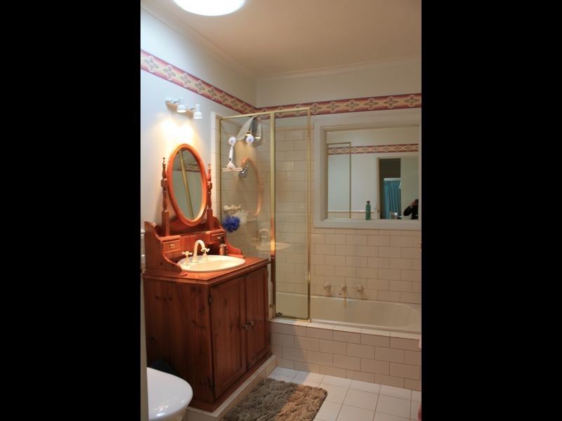 60 Leeds Road, Mount Waverley VIC 3149