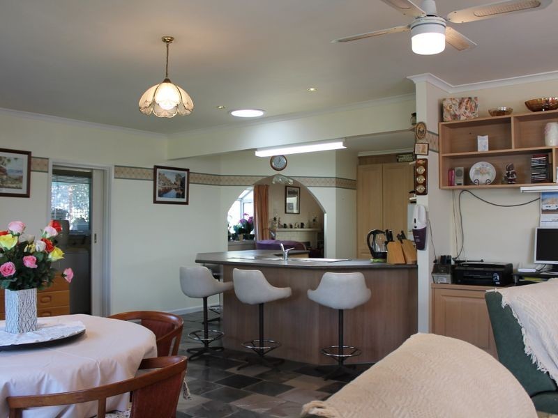 60 Leeds Road, Mount Waverley VIC 3149