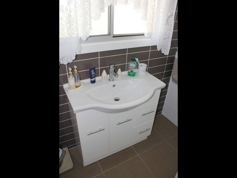 17 Ash Street, Doveton VIC 3177