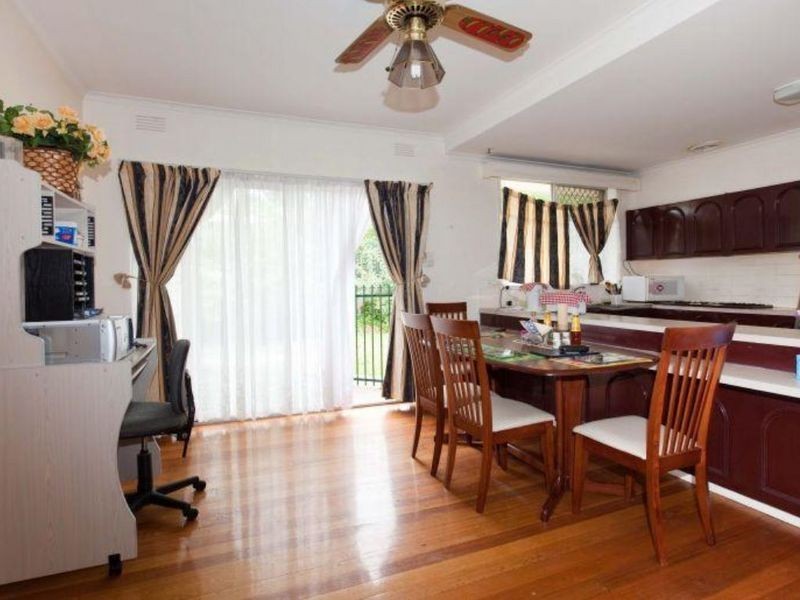 24 Dorset Street, Glen Waverley VIC 3150