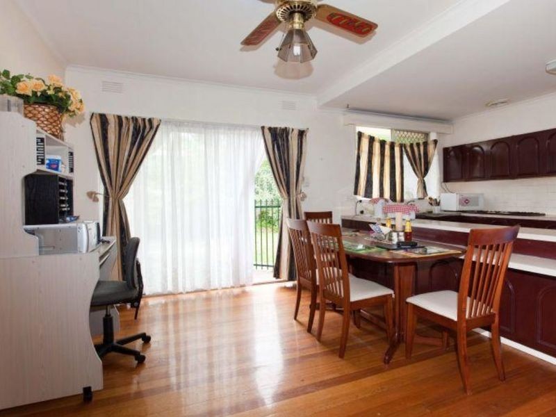 24 Dorset Street, Glen Waverley VIC 3150